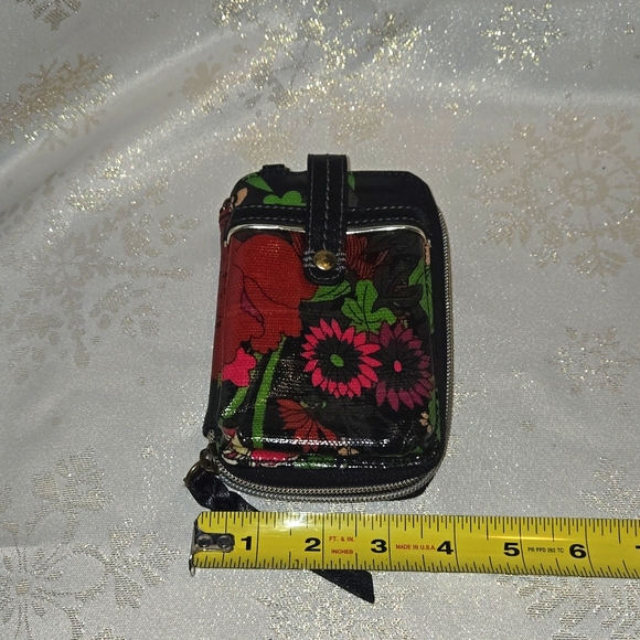 Sakroots Ella Smartphone Sling - Picture 3 of 6